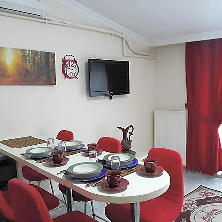 Fidan Aparts ホテル 4*